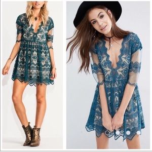 Jen's Pirate Booty Romeo Lace Mini Dress Small